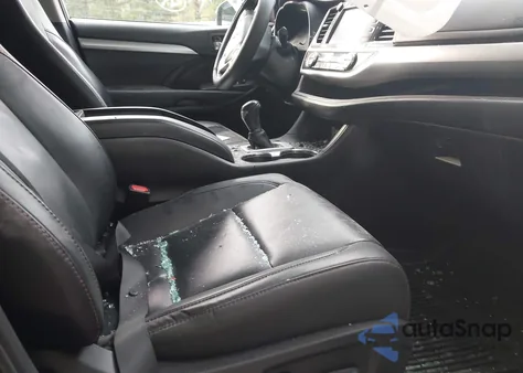 2019 Toyota Highlander Xle from USA, damaged, VIN 5TDJZRFHXKS937210